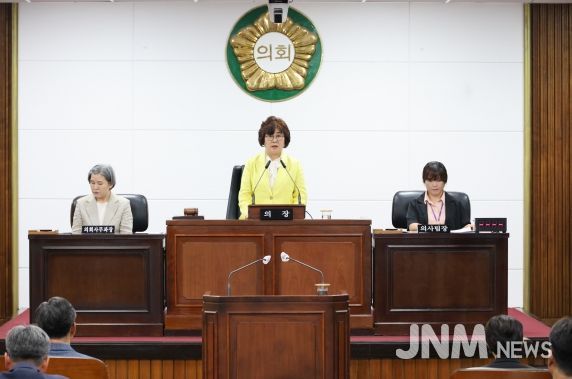 동해시의회 제353회 제1차 정례회 제1차 본회의 개의