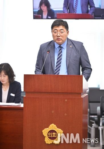 경기도의회 여성가족평생교육위원회 김진명 의원(더불어민주당, 성남6)