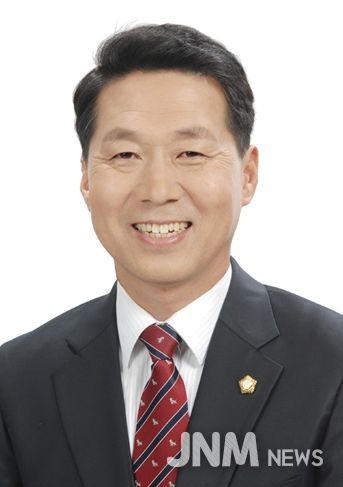 박찬흥 의원(춘천, 경제산업위원회위원장)