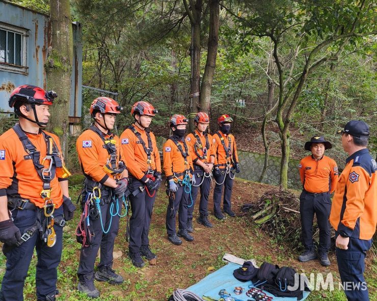 가을철 산악사고 대비 산악구조훈련