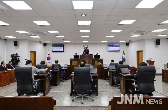 산청군의회, 제308회 임시회 폐회