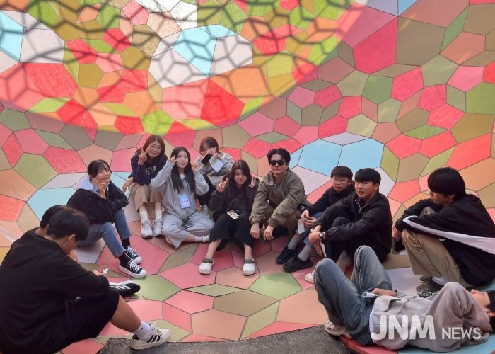 지난달 31일부터 1박 2일간 청소년들을 위한 첫 ‘쉬었다 가도 괜찮아 삶은 여행 캠프’인 섬마을 인생학교가 진행됐다.