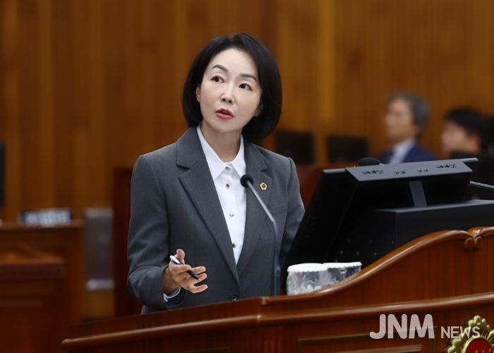 강원특별자치도의회 사회문화위원회 이승진 의원(더불어민주당/비례)