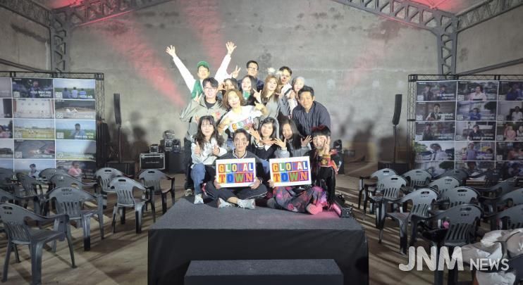 음성·정읍 청년마을, '논두렁 할로윈'서 끈끈한 청년 연대 과시