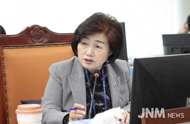 경기도의회 여성가족평생교육위원회 김동희 부위원장(더불어민주당, 부천6)