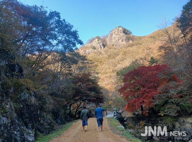 담양 가마골생태공원, 단풍길 따라 걷기 좋은 흙길 산책로 조성