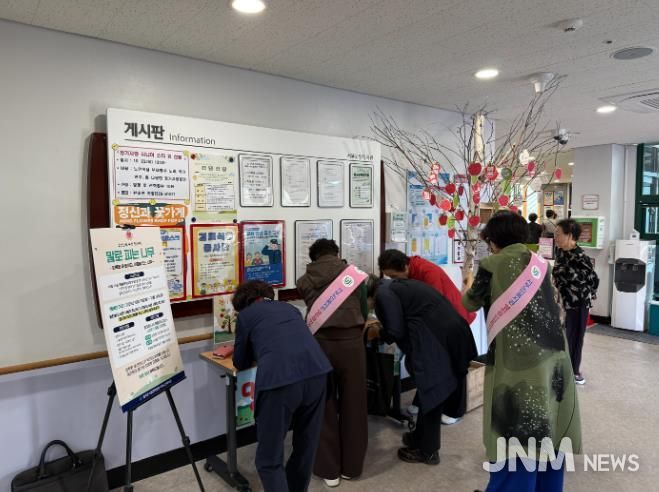 서부노인복지관, 노인인식개선 캠페인 ‘말로 피는 나무’ 진행
