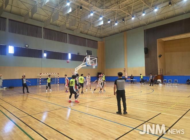 정읍 신태인 달군 코트의 열기… ‘제14회 정읍시장배 전국 농구대회’ 성료