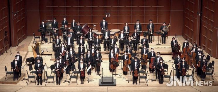 상필하모닉오케스트라와 정기연주회