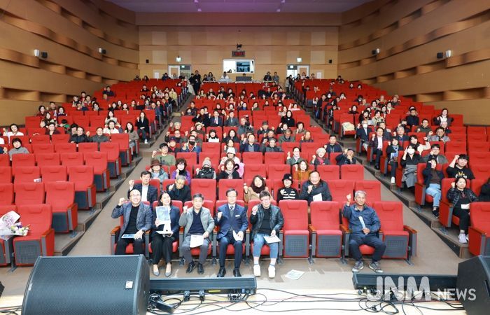 완주예총, ‘2025 예술인의 날’ 지역 예술인 시상