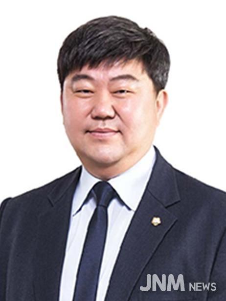 부산시의회 전원석 의원, 공영차고지 관리 및 운영 조례 개정으로 공공성 강화 나서...