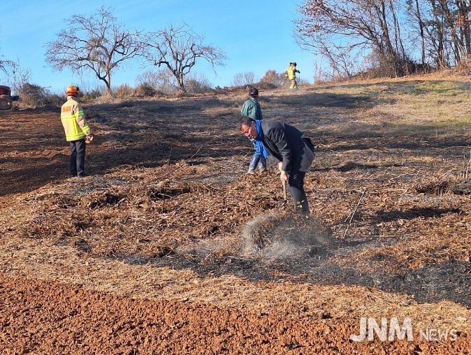 완주군의회 이주갑 위원장, 산불 현장 직접 진화
