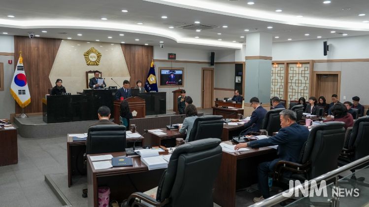 괴산군의회, 2026년 새해 첫 임시회 폐회