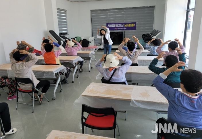 신안군, 낙도 섬마을까지 ‘찾아가는 치매 예방’ 확대