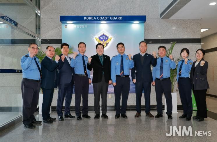 완도군, 설 명절 맞아 관계 기관 위문(완도해양경찰서)