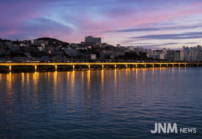 강변북로 두모교 경관조명 개선 후 예상도