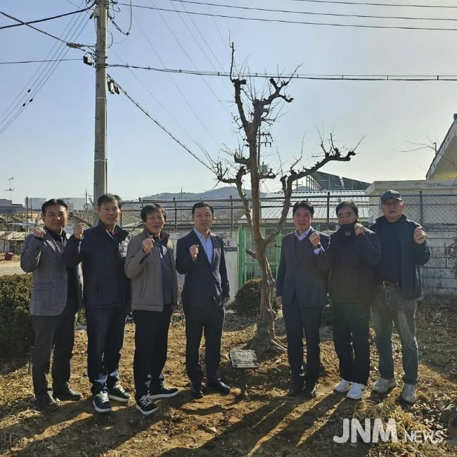 응봉면 풍년기원 기념식수 행사 모습