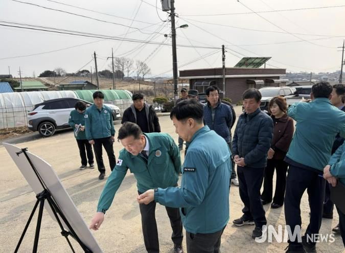 예산군수 사업장 현장답사 모습
