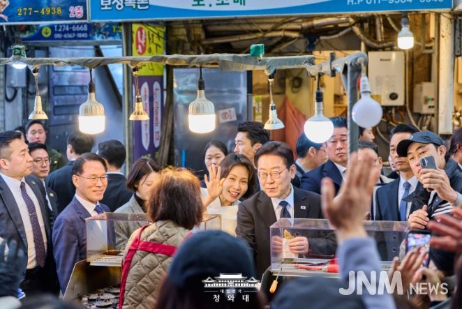 창원 반송시장 방문(청와대)