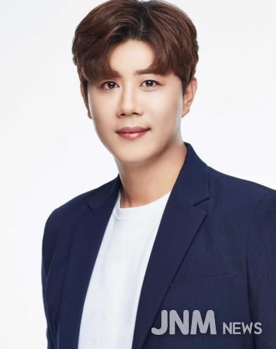 트로트 가수 진해성, 창원특례시에 2년 연속 고액 기부