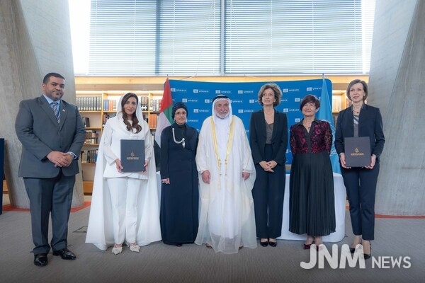 Sharjah Ruler signs M agreement to digitise UNESCO global archive