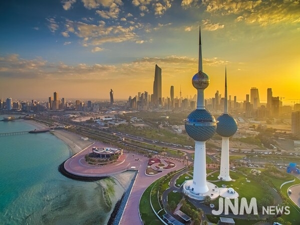 KUWAIT CITY SKYLINE