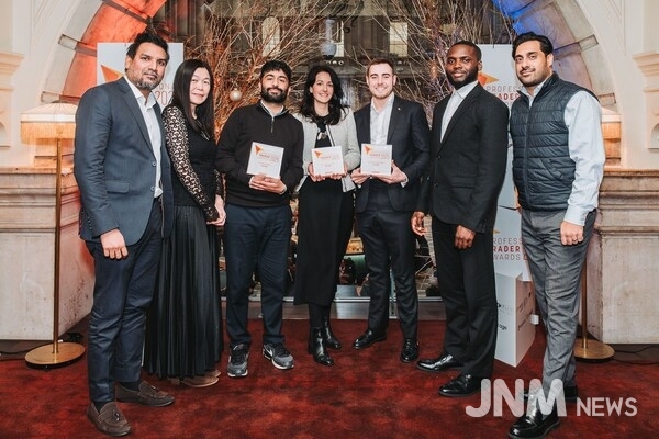 Vantage Celebrates Triple Victory at the Professional Trader Awards 2025