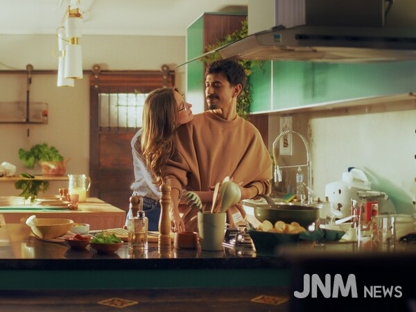 Knorr’s new study reveals a growing appetite for authenticity, as singles swap curated profiles for the unfiltered connection of a shared meal.