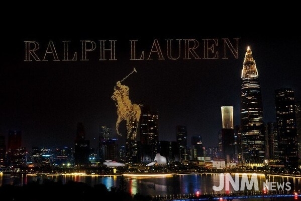 RALPH LAUREN IN PURSUIT OF DREAMS DRONE SHOW